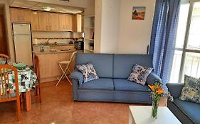 Apartamento playero con vistas a la montaña